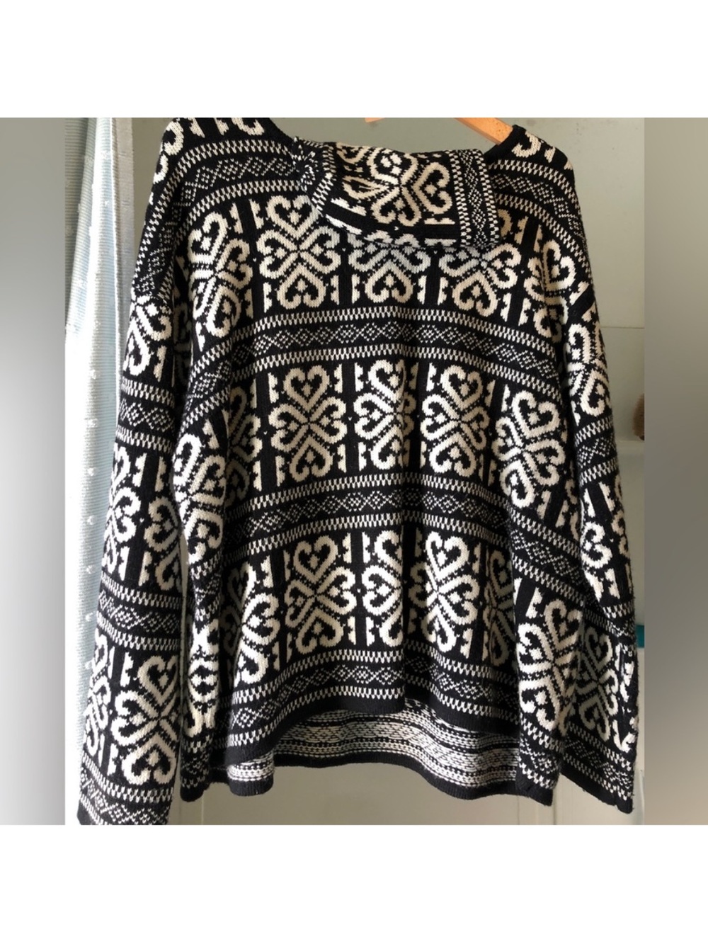 J. Jill Black & Cream Geometric Crewneck Sweater